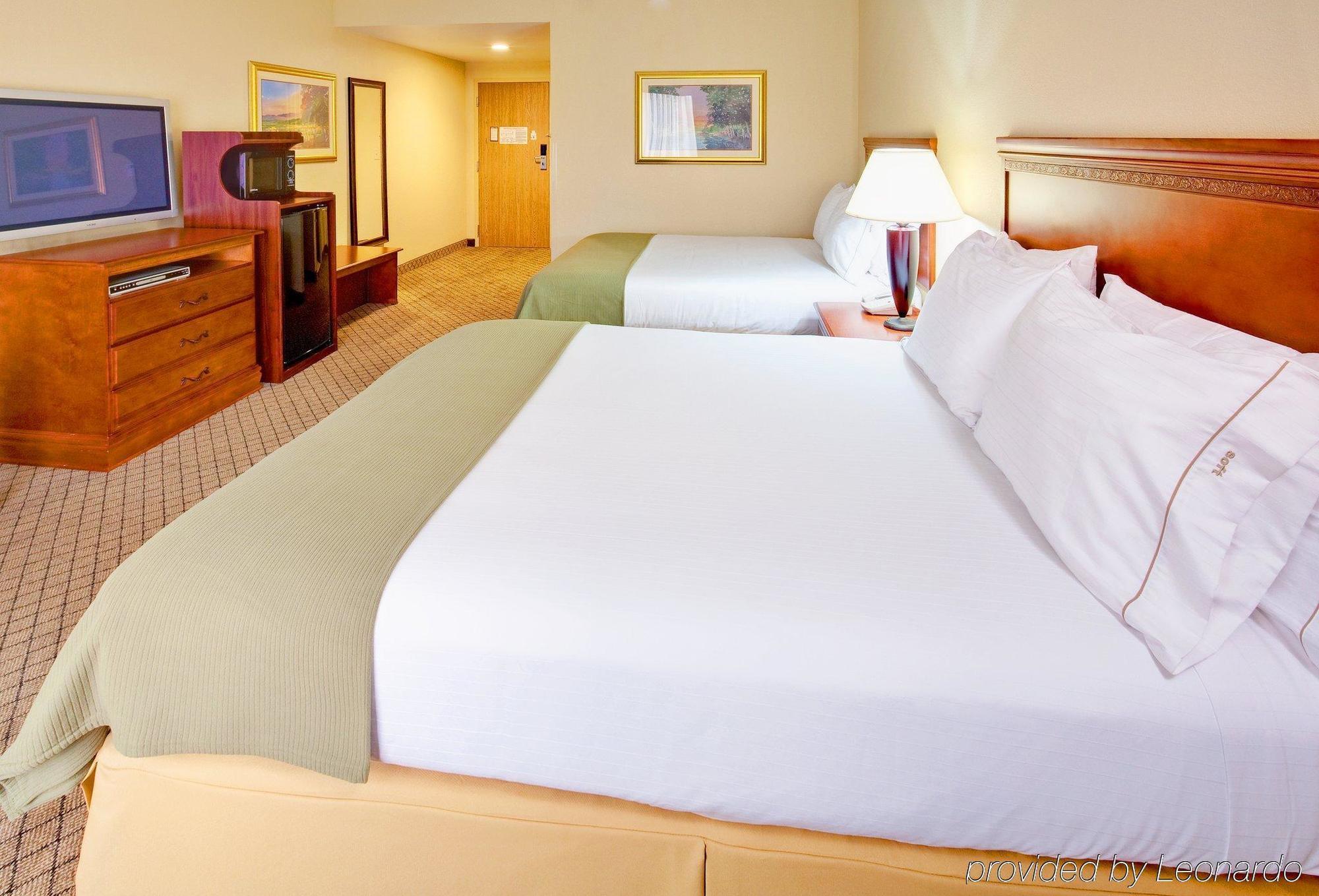 Holiday Inn Express & Suites גרינווד חדר תמונה
