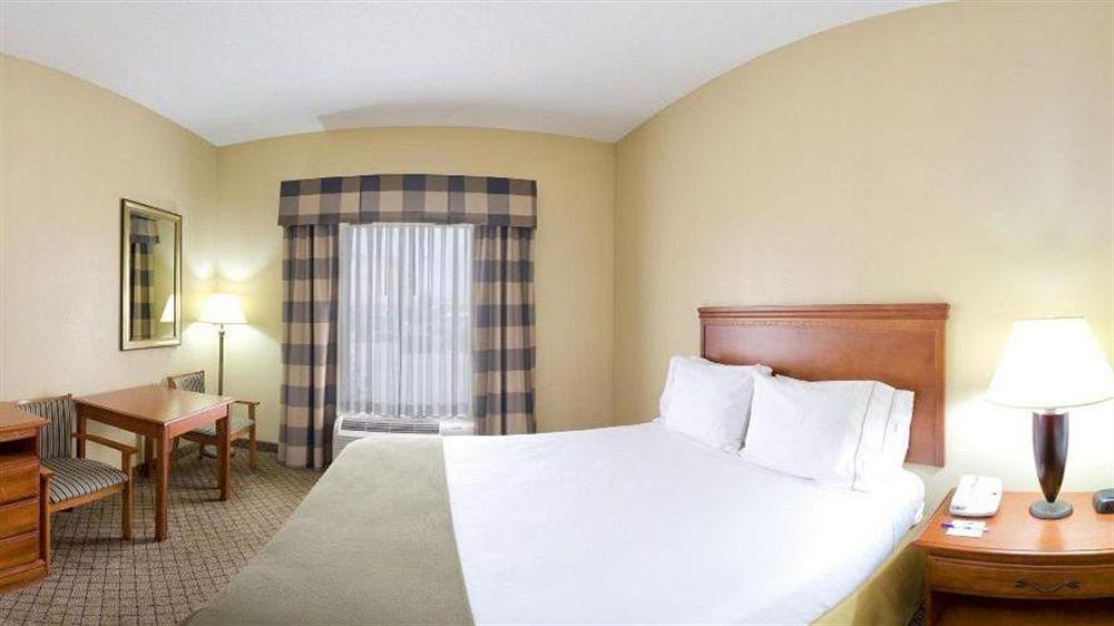 Holiday Inn Express & Suites גרינווד מראה חיצוני תמונה