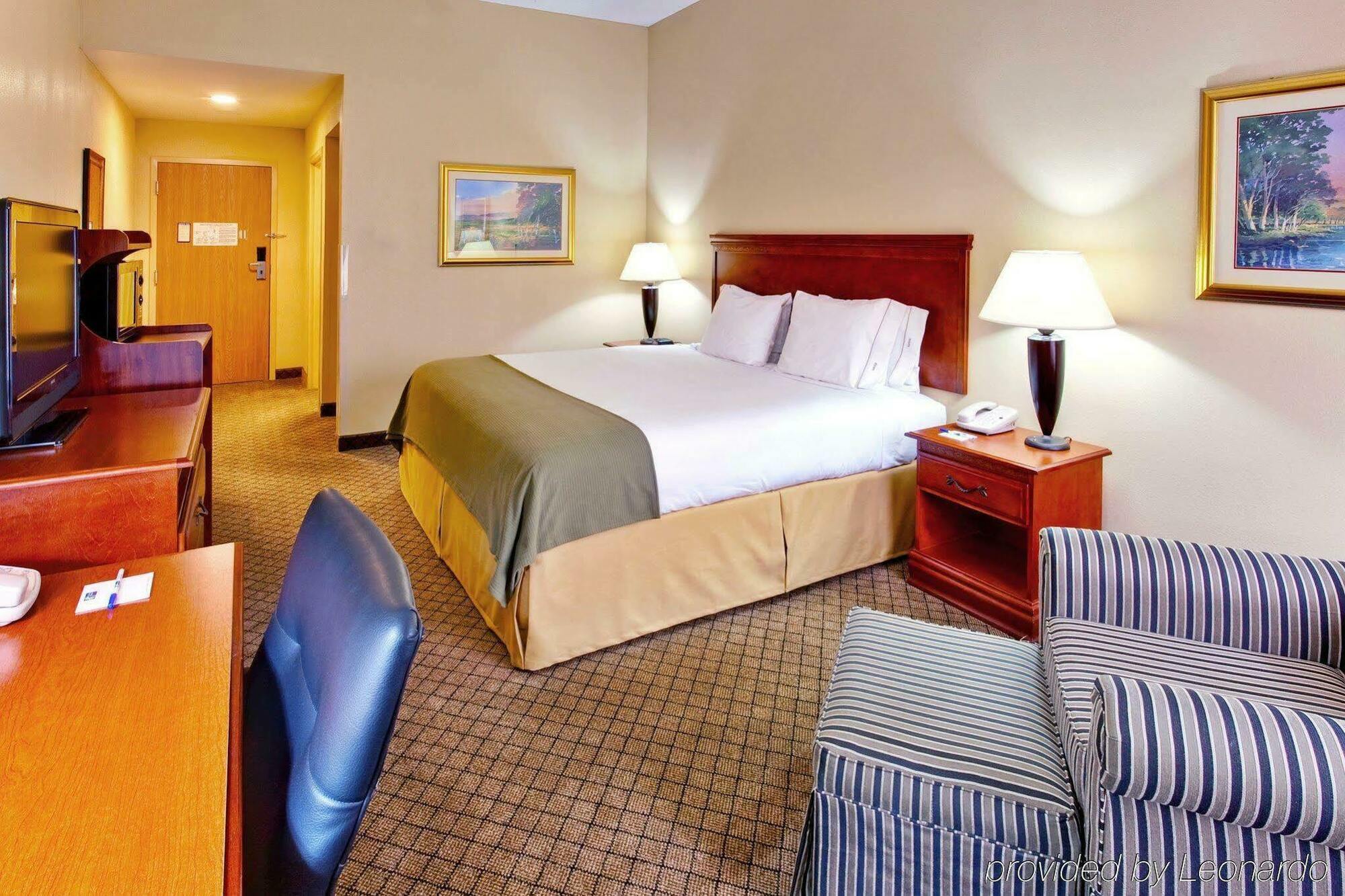 Holiday Inn Express & Suites גרינווד חדר תמונה
